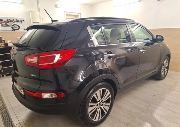 Kia Sportage cena 48900 przebieg: 178000, rok produkcji 2012 z Małomice małe 742